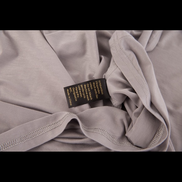 KING NEW YORK, V-NECK T-SHIRT , LIGHT GREY. - Picture 4 of 12